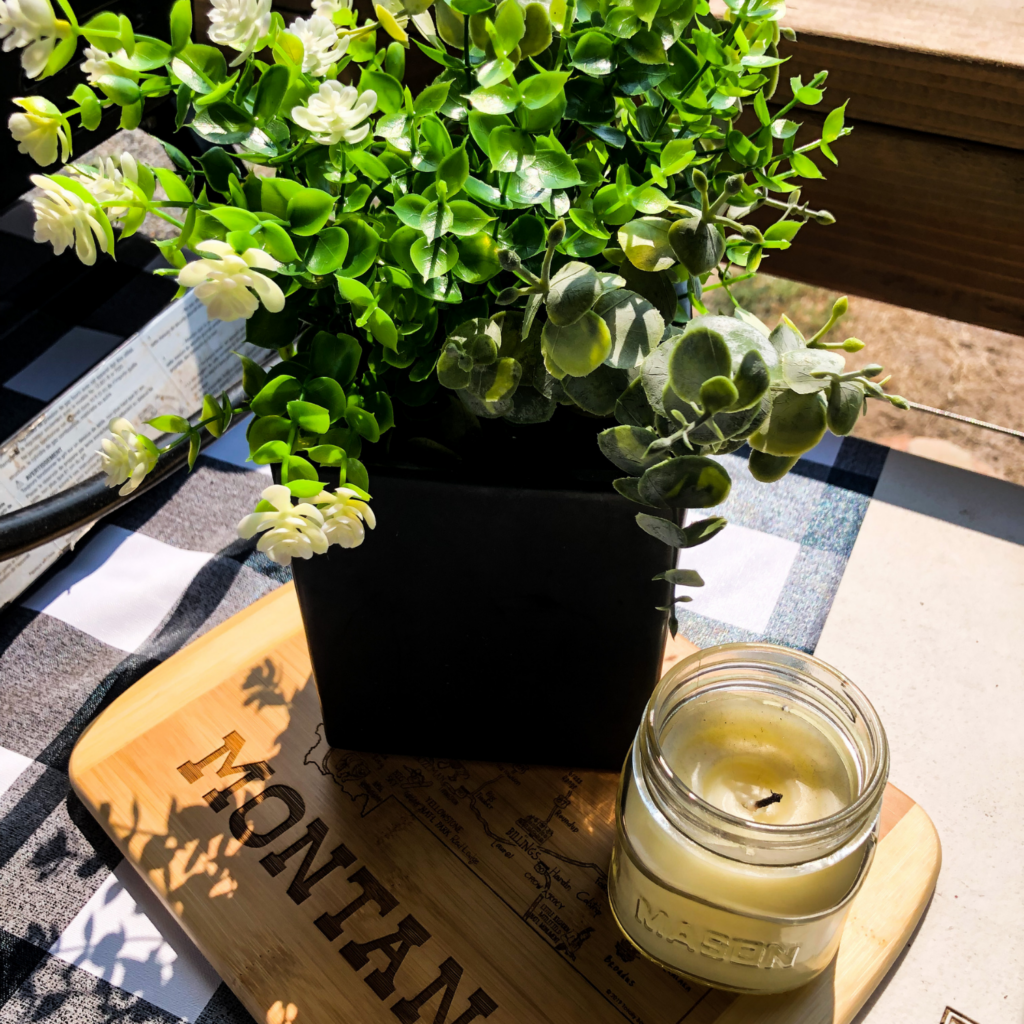 Practical birthday gifts are just the best! This year my sister moved into a new home, had a new baby and still works FULL TIME. She would really like and certainly deserves a beautiful, welcoming and relaxing front porch. My mom and I decided to give her just that for her birthday - a Modern Farmhouse Front Porch Makeover!