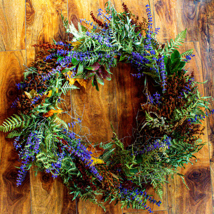How to Make a Wire Wrapped Fall Wreath