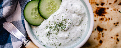 Tzatziki-sauce-with-flatbread
